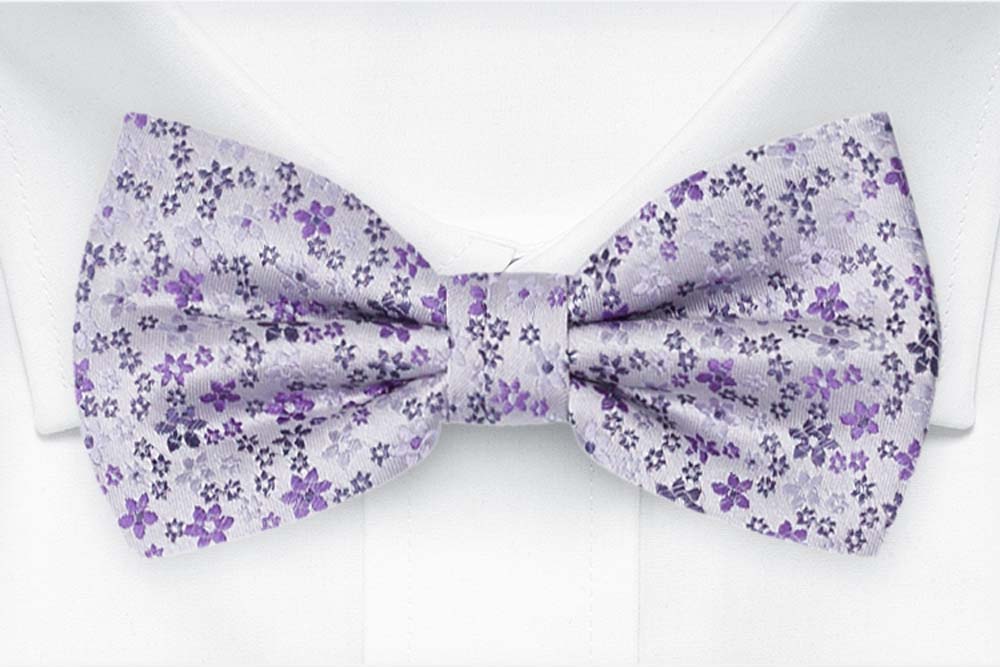 Silke Sløyfer Knyttede, Støvlilla med små blomster i to lillatoner
