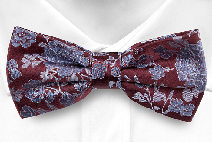 Silke Sløyfer Knyttede, Mørkest burgunderrød og lyseblå roser og blader